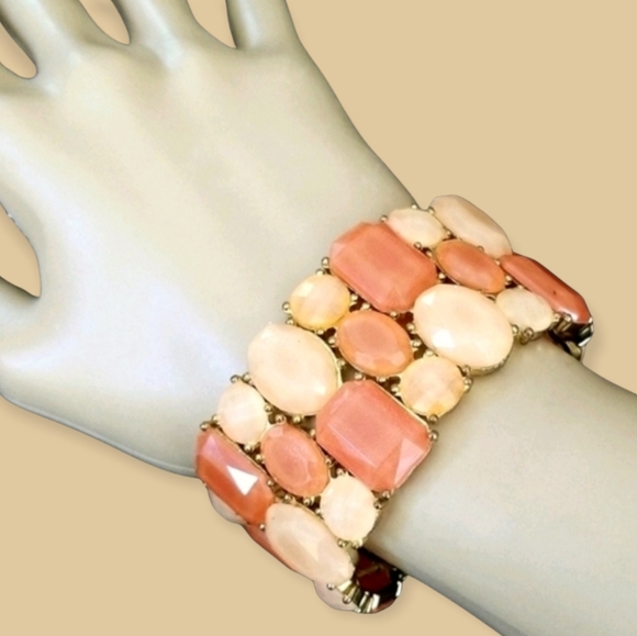 Vintage Beaded Chunky Stretch Cuff Bracelet - Picture 8 of 16